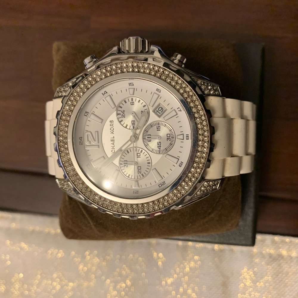 Michael kors white diamond watch